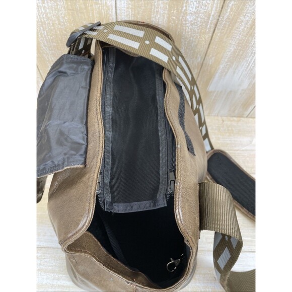 Star Wars Chewbacca Pet Carrier w/ Shoulder Strap - Picture 8 of 14